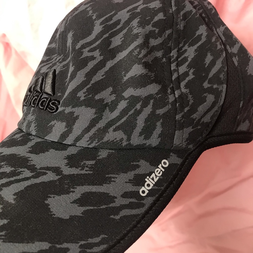Adidas hat - Picture 2 of 7